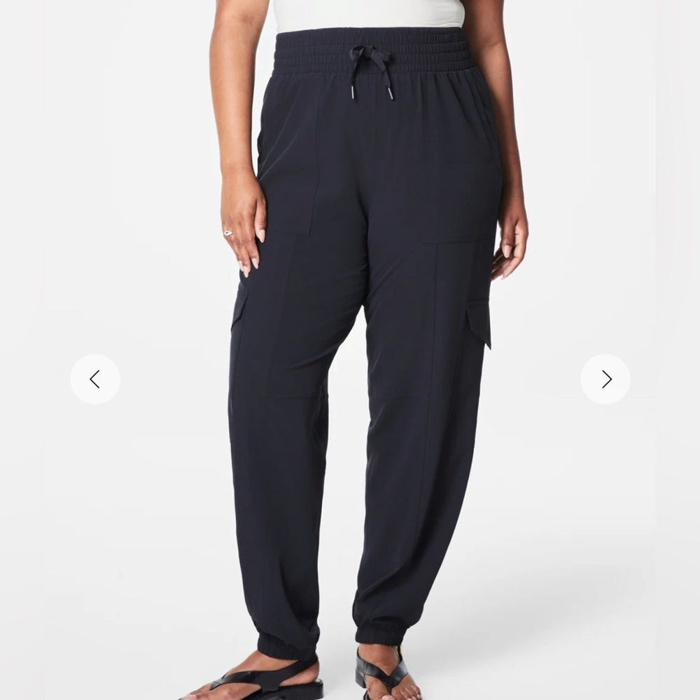 SPANX Out of Office Cargo Jogger Pants Smoke Gray Medium Petite MP